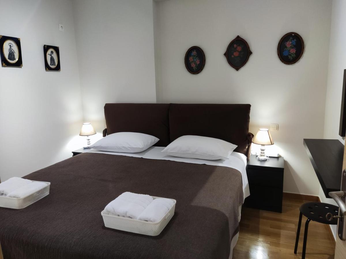 A&J Apartments Or Rooms Athens Airport Markópoulon 外观 照片